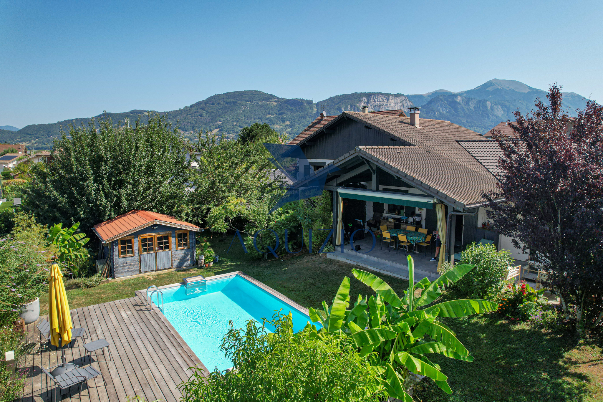 Propriété familiale de 173 m2 Plus de 2 200 m2 de terrain