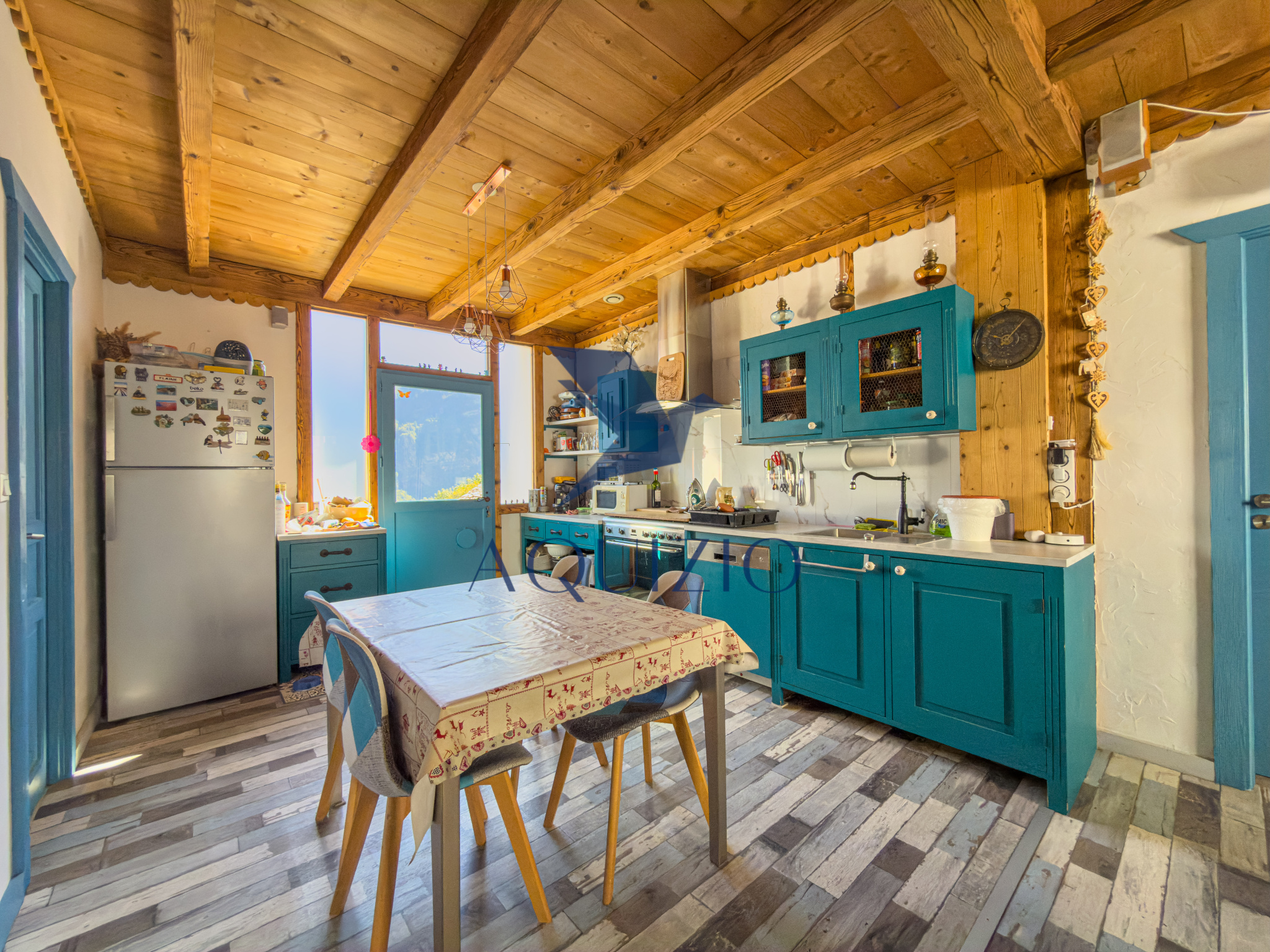 Grande maison composée de 2 appartements + potentiel 3eme lo